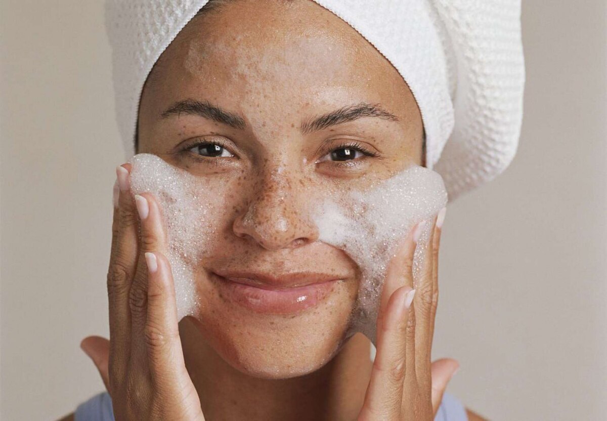 اشتباهات رایج در شستشوی صورت