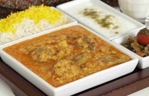 طرزتهیه خورشت دوغ پای