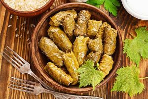 طرز تهیه دلمه برگ مو