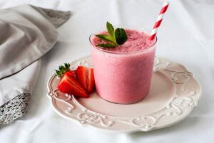 شیک توت فرنگی