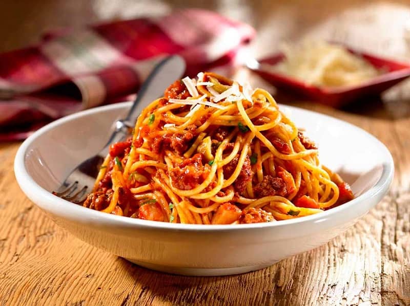 علت خمیر شدن و بهم چسبیدن پاستا یا ماکارونی