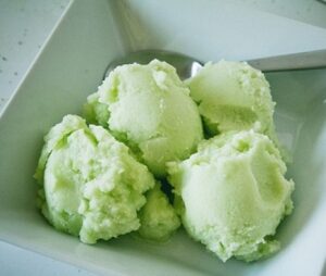 بستنی موز و طالبی