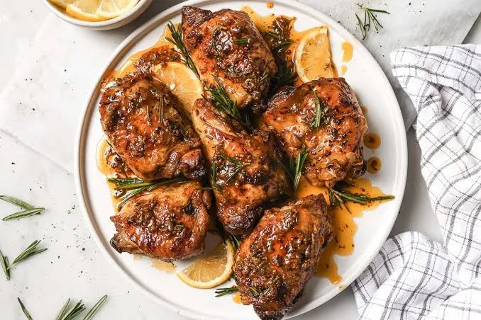 مرع تنوری با سیر و کره