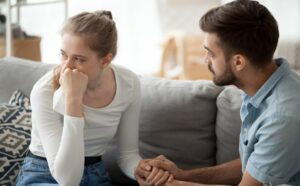 نشانه های سرد شدن زن در رابطه