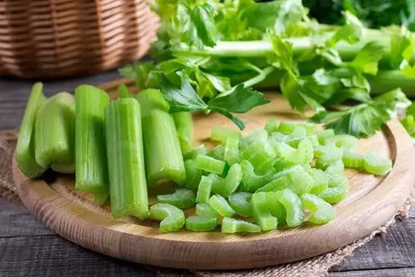 خواص کرفس برای سلامتی