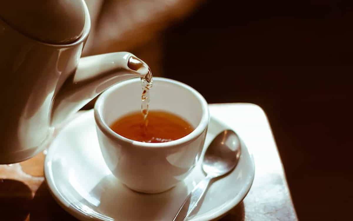 علت های ایجاد کف روی چای