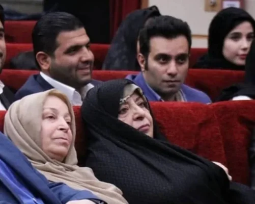 عکس احسان علیخانی به همراه مادرش