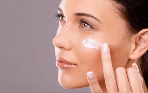 معجزه پماد زینک اکساید برای داشتن پوستی روشن و بدون لک