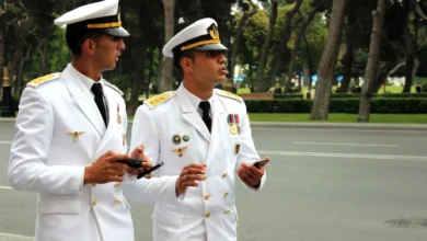 چرا کشورهایی که دریا ندارند دارای نیروی دریایی هستند؟