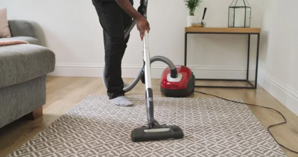 4 ترفند طلایی و کاربردی برای جلوگیری از کوبیدگی فرش