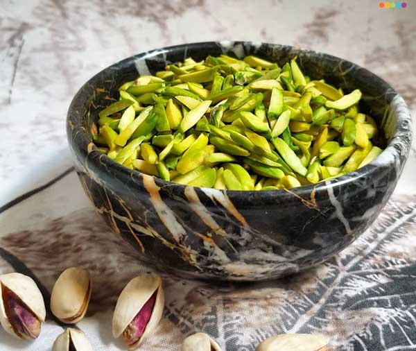 طرزتهیه خلال پسته