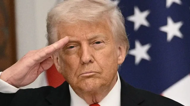 کنارهگیری ناگهانی ترامپ از انتخابات ۲۰۲۸