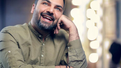 عکس احسان علیخانی به همراه مادرش