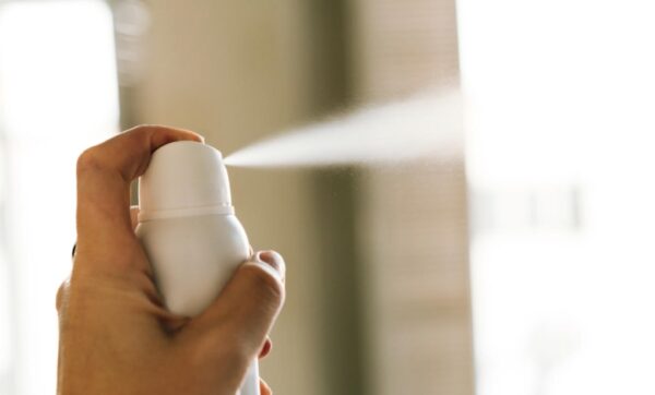 علت سوزش زیر بغل هنگام استفاده از اسپری های ضد تعریق