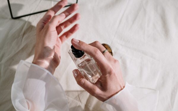 نقاط طلایی بدن برای عطر زدن