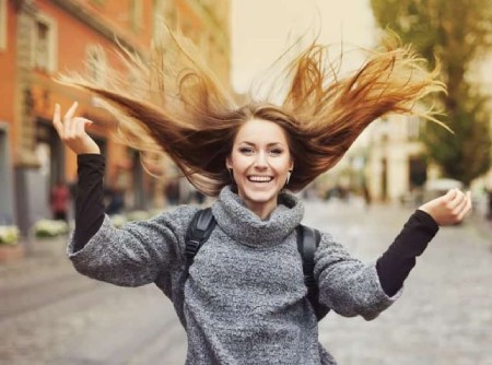 علت علاقه مردان به زنان مو بلند