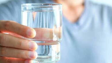 بهترین خوراکی ها و نوشیدنی ها برای جلوگیری از تشنگی در ماه رمضان