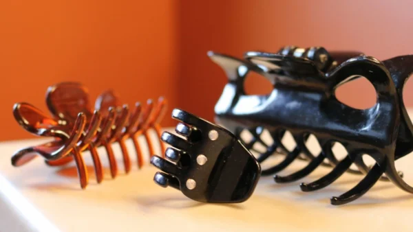 مدل موی محبوب اخیر این روزها که باعث طاسی زنان می شود!