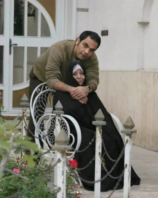 عکس احسان علیخانی به همراه مادرش