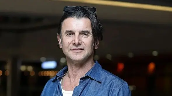 استایل متفاوت امین حیایی در اصفهان که مورد توجه کاربران قرار گرفت