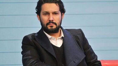 استوری احساسی حامد بهداد بازیگر فیلم سینمایی پیر پسر برای امیرعلی آذرپیرا