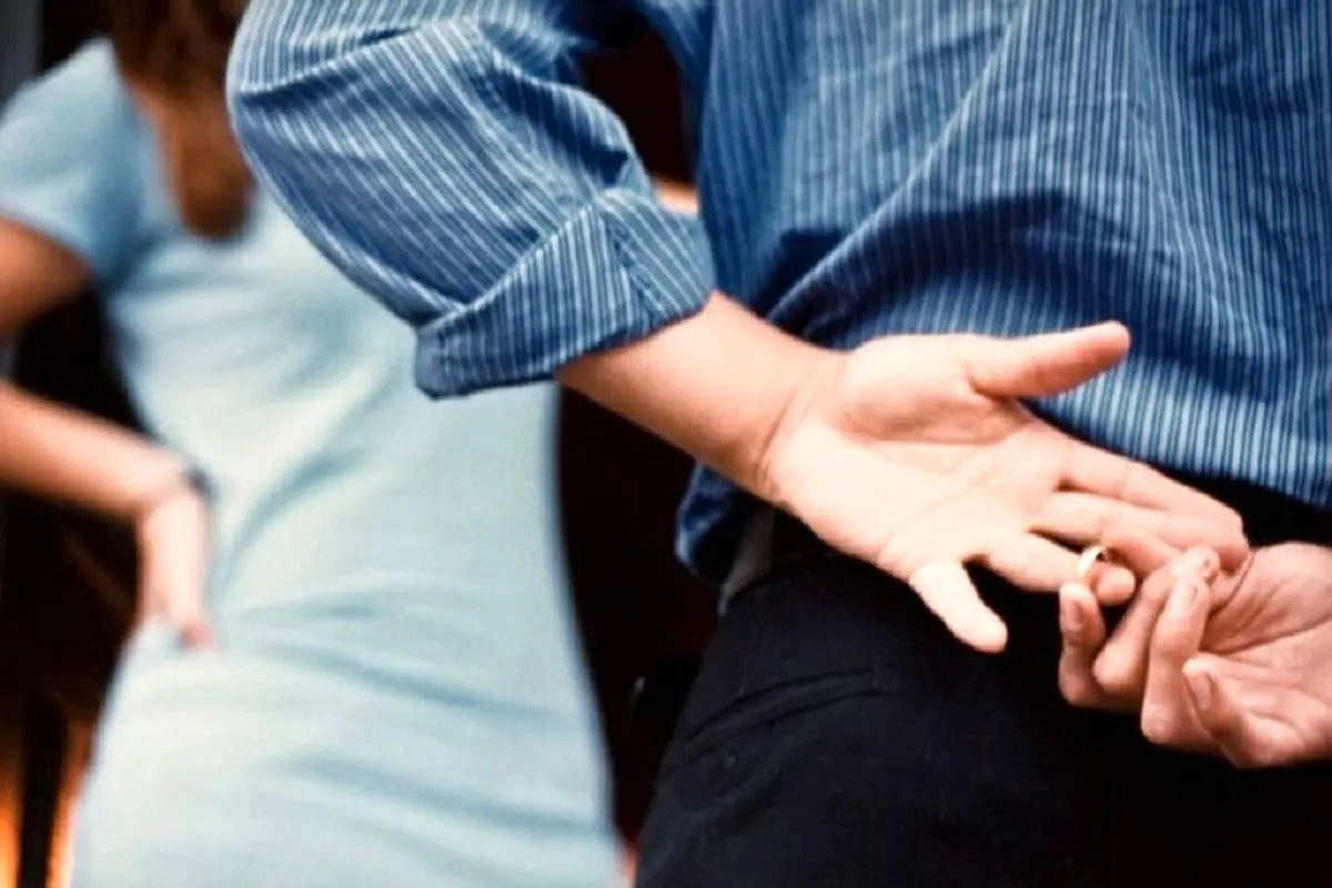 عشق ممنوعه پسرعمه متاهل و دختردایی