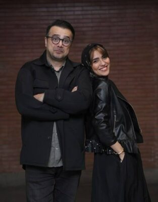 عکس دو نفره سپند امیرسلیمانی و مونا کرمی