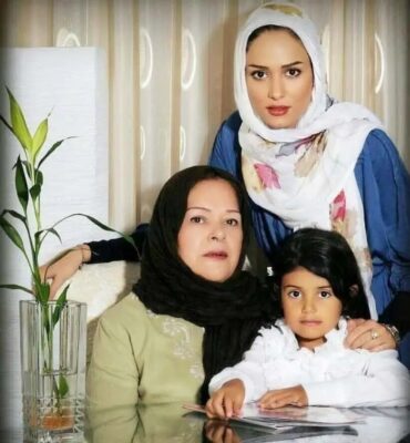 بازیگران فیلم صددام به همراه خانواده شان